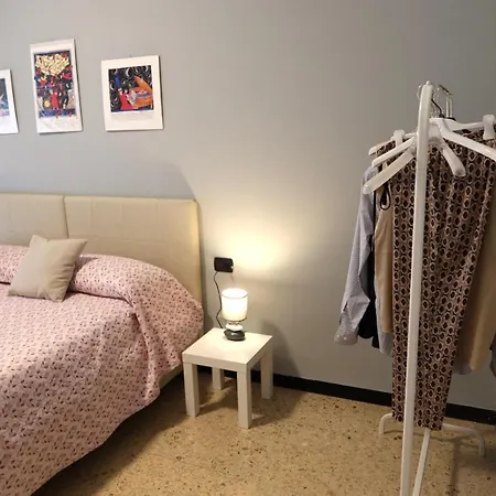 Granny House Daire La Spezia